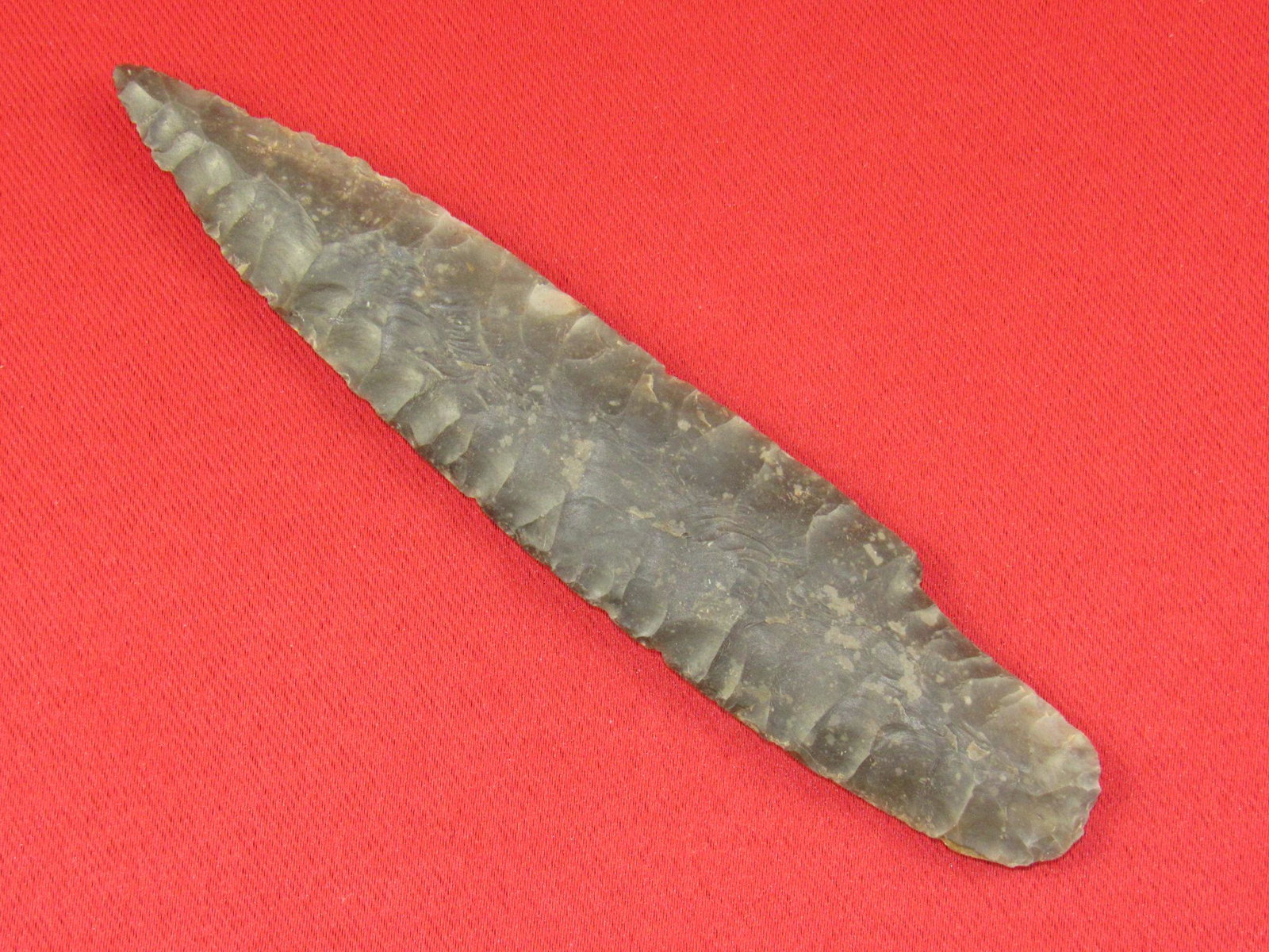 Large Native American Gray Ghost Indian Flint Spearhead or Knife (1 of 4)