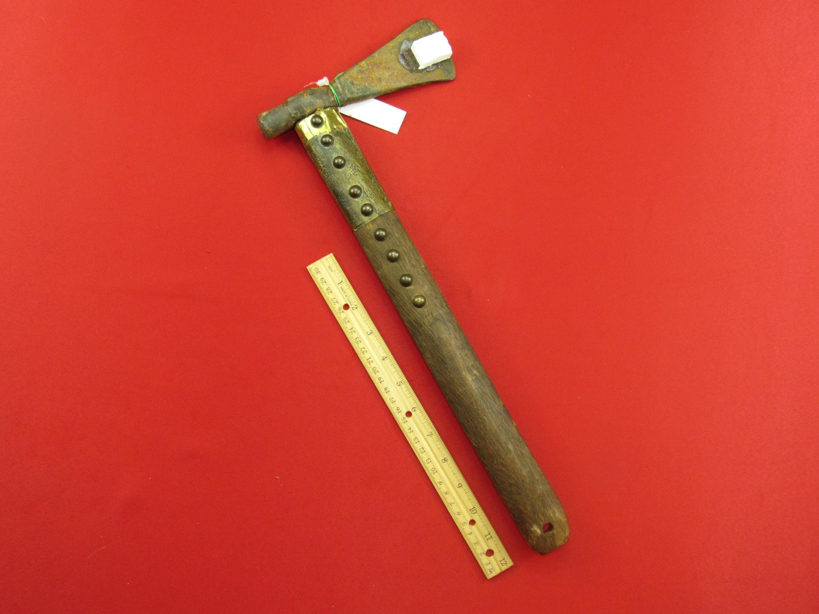Beautiful Iron Head Native American Indian Tomahawk (1 of 6)