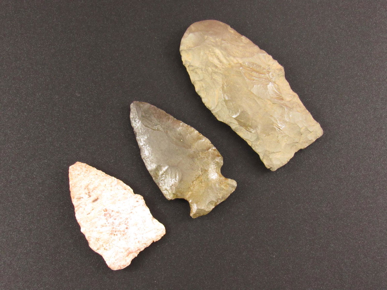 Three Prehistoric Native American Indian Flint Arrowheads (1 of 4)