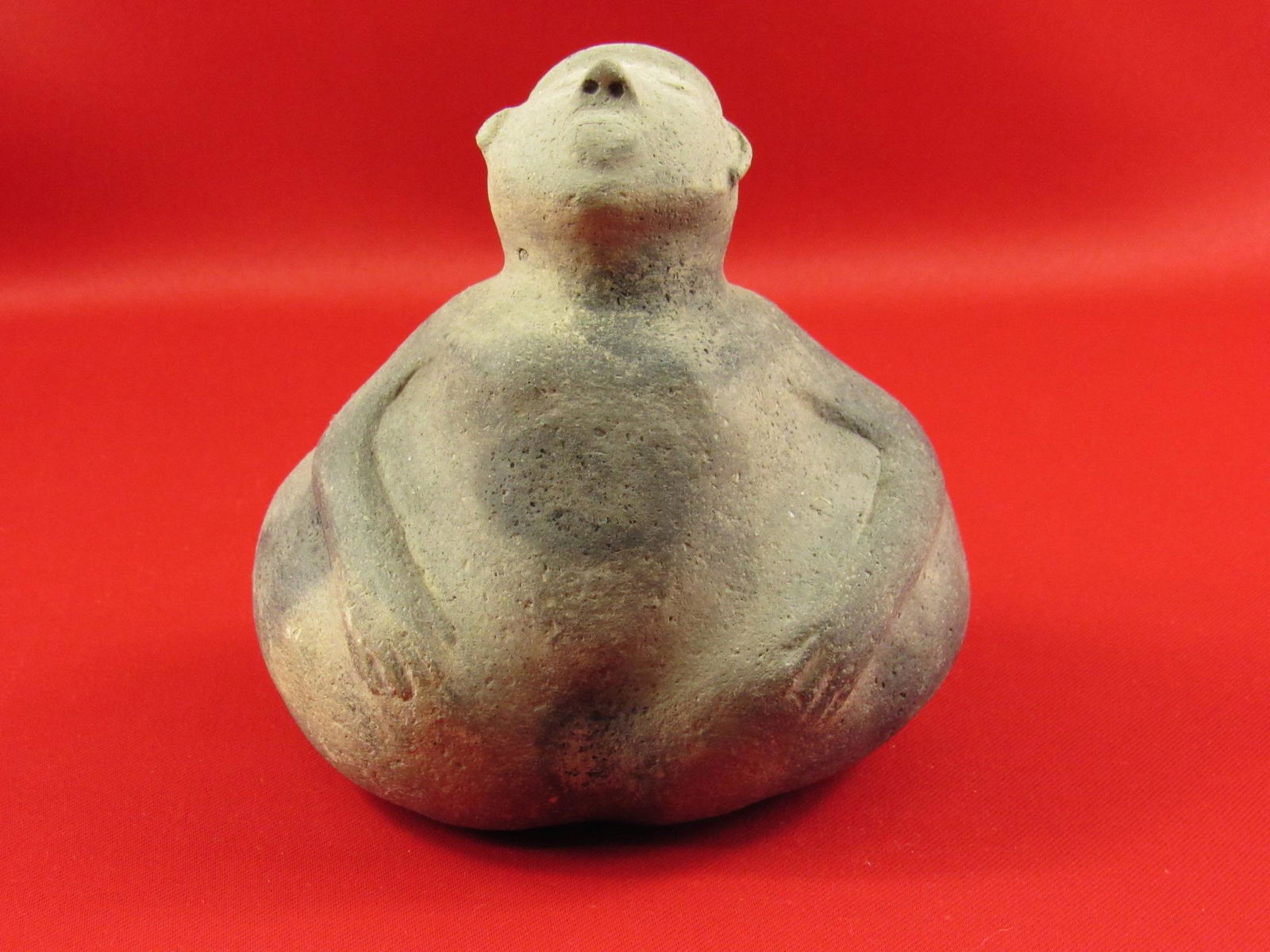 Exceptional Native American  Human Effigy Pot (1 of 7)