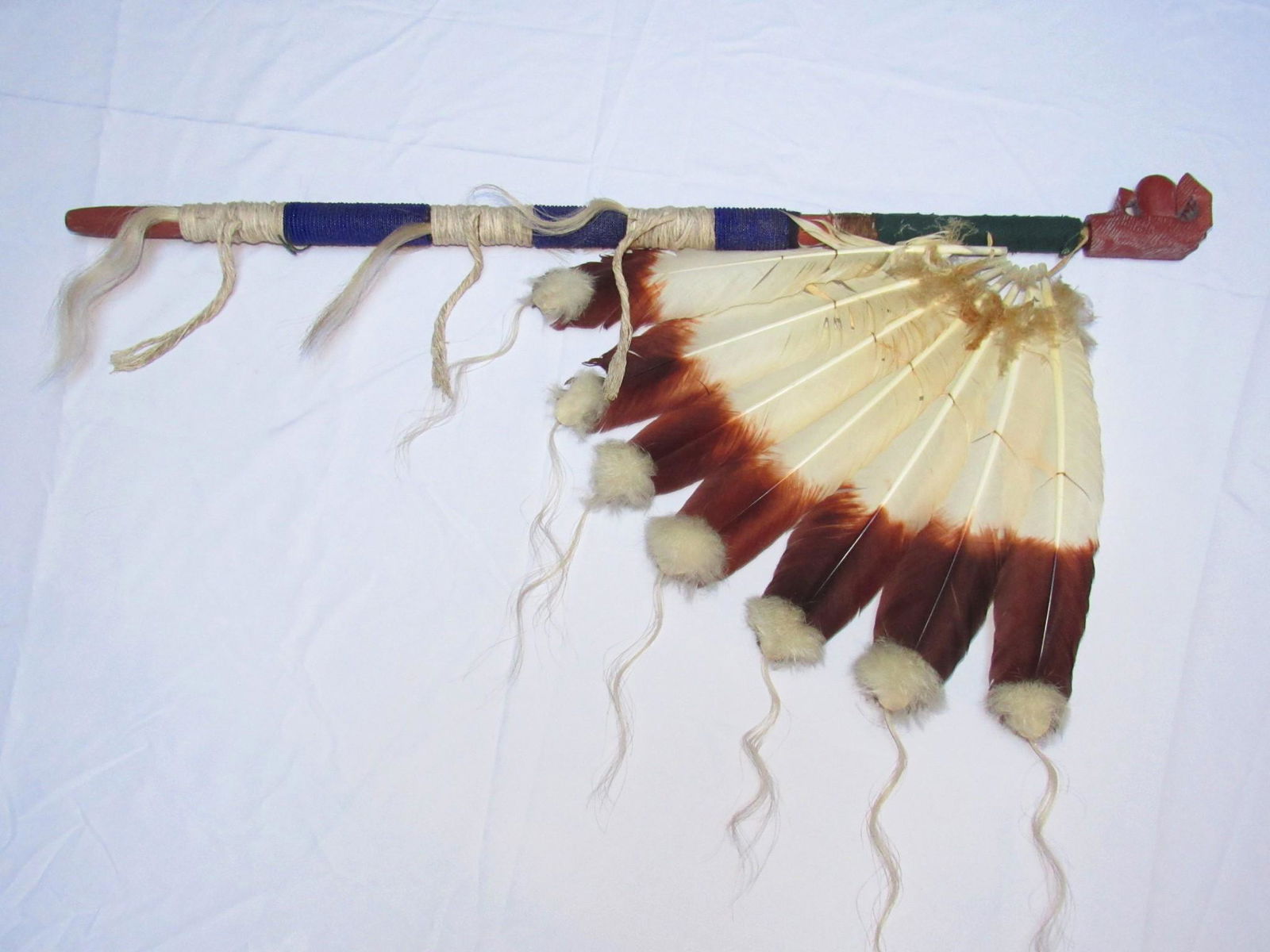 Wonderful Vintage Native American Plains Indian Beaded Eagle Claw Peace Pipe (1 of 15)