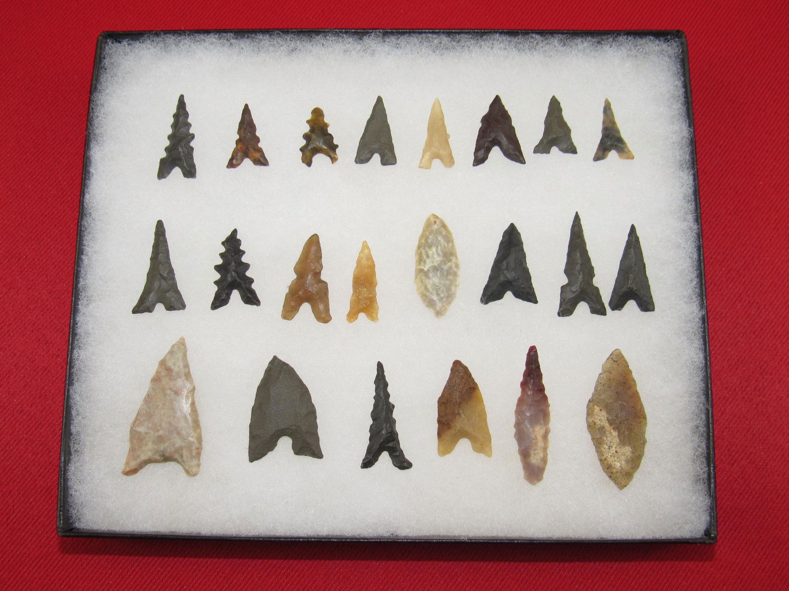 Twenty Two Authentic Neolithic African Arrowheads (1 of 3)