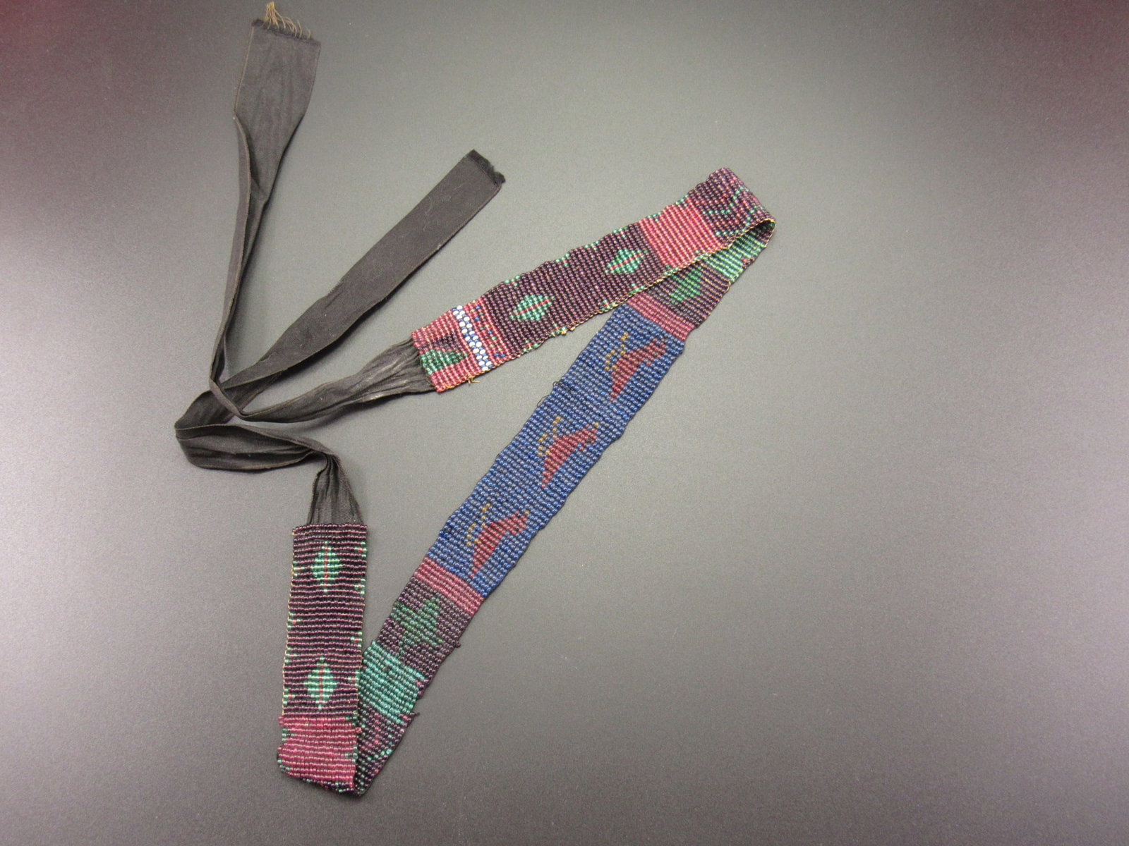 Vintage Native American Beaded Headband: Nice vintage beaded headband. This comes from an old estate collection in Kentucky. See photos for additional detail.