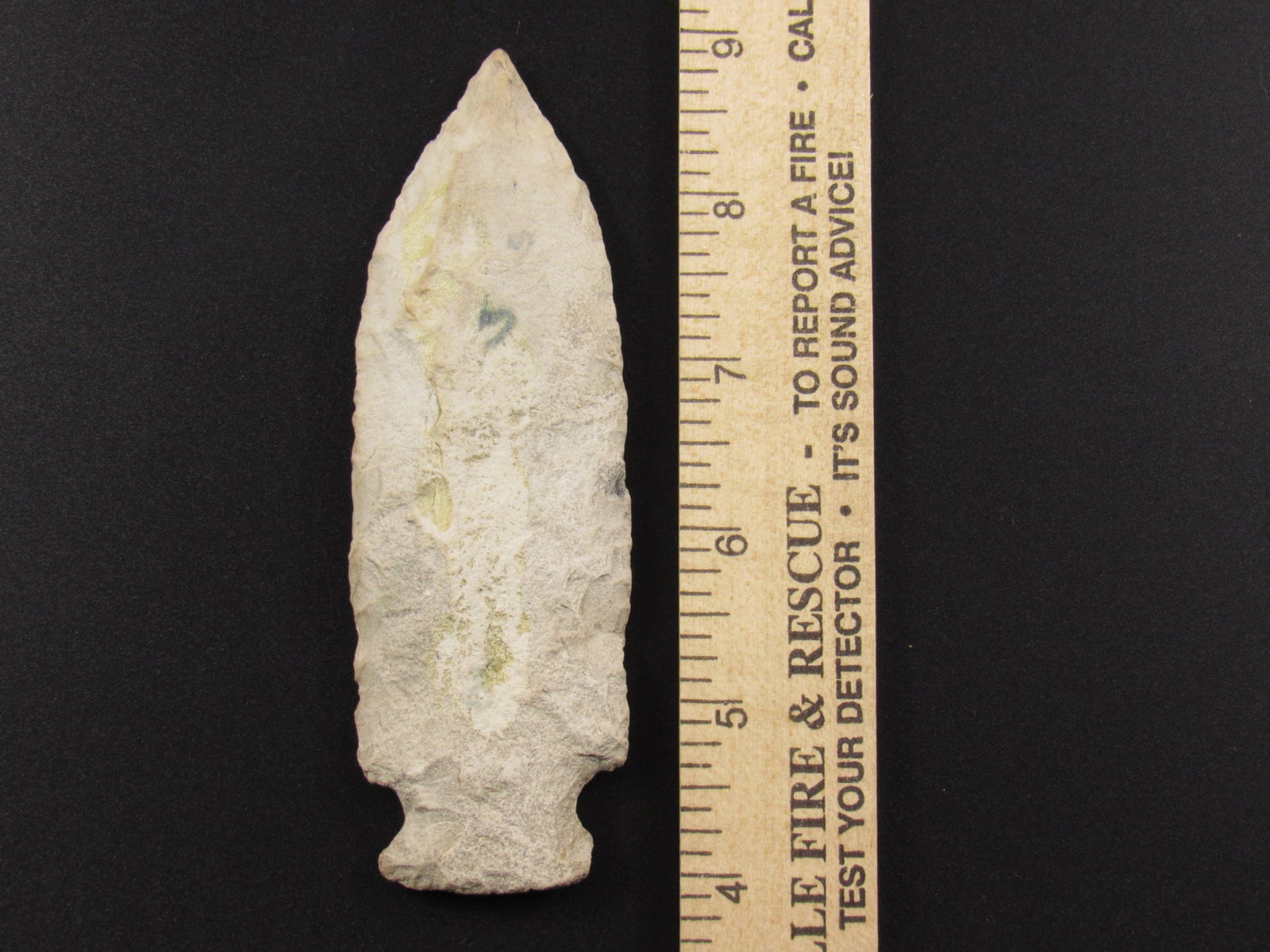 Large Native American Indian Arrowhead (1 of 2)