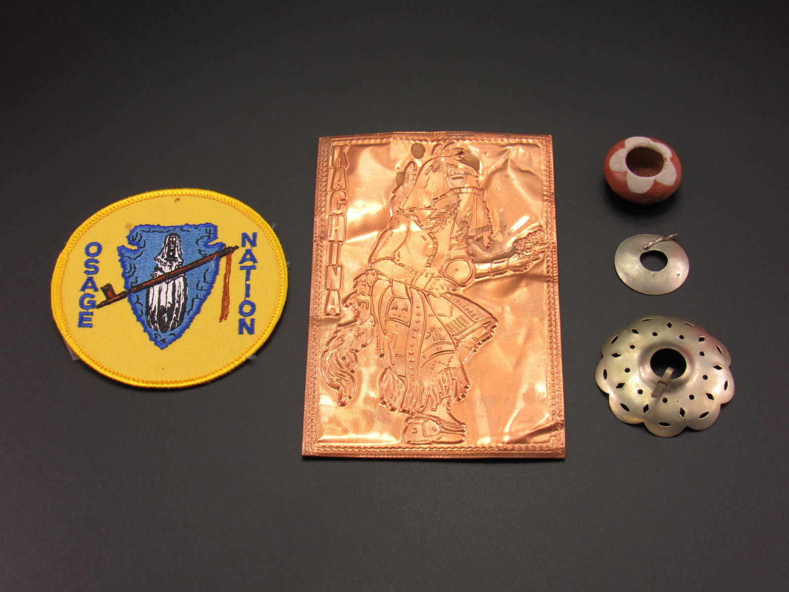 Mixed Lot of Vintage Native American Collectibles (1 of 3)