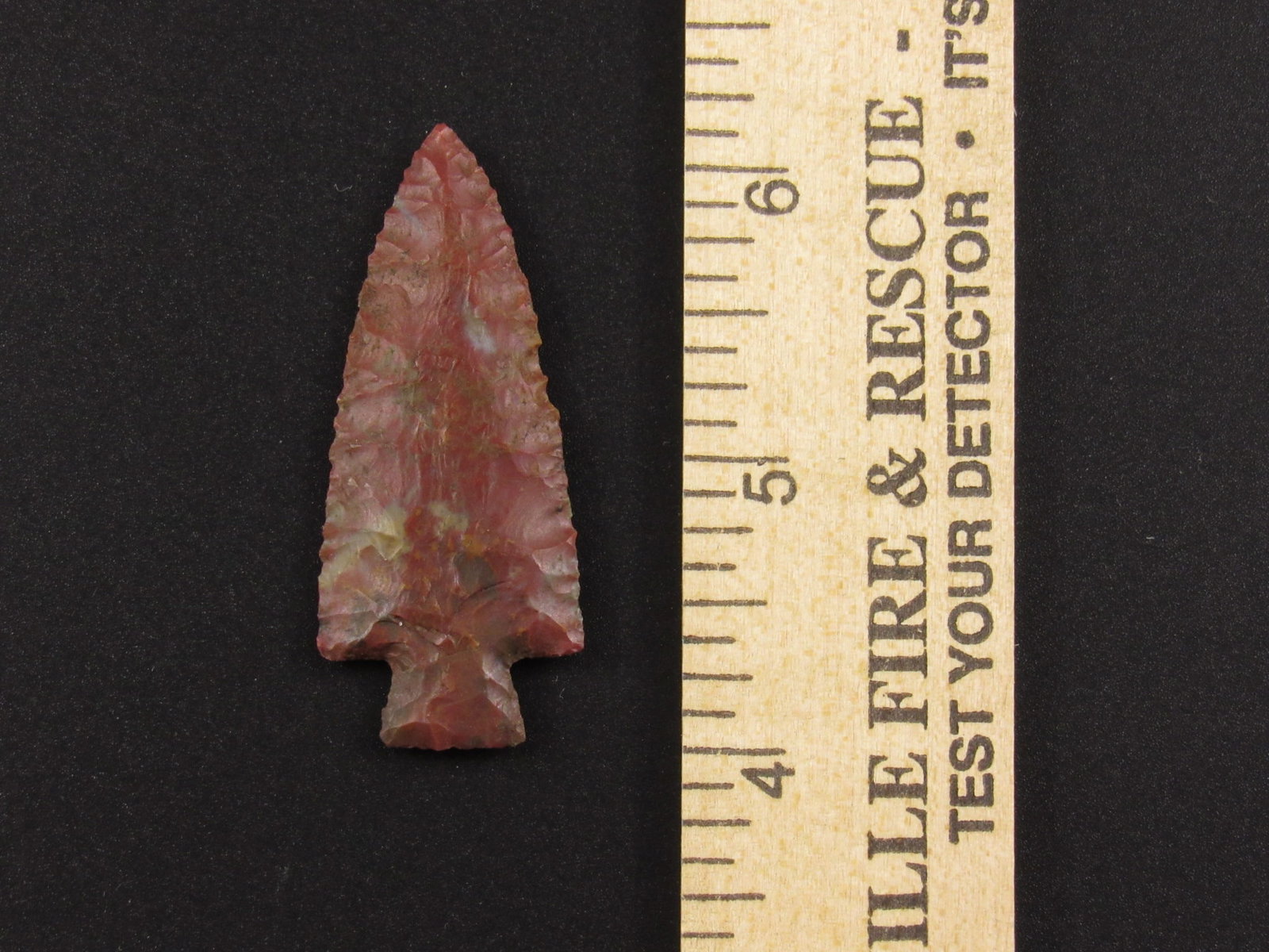 Beautiful Indian Stone Arrowhead (1 of 2)