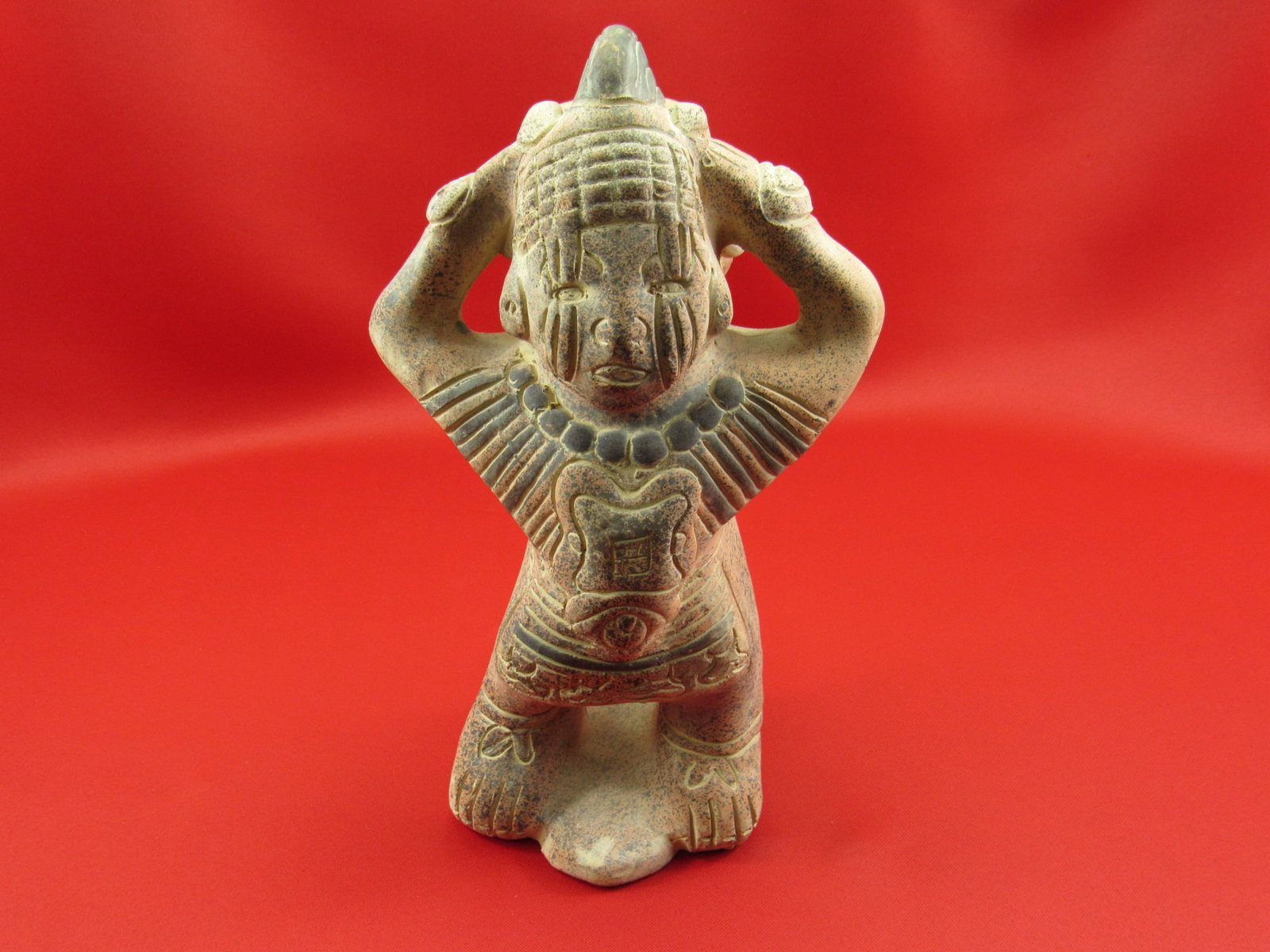 Large South American Decorative Pottery Statue (1 of 8)