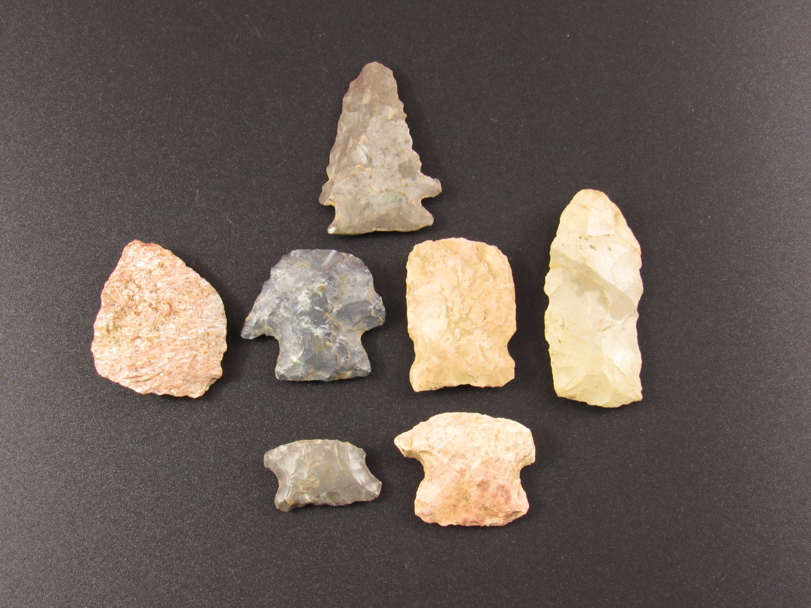 Nice Group of Prehistoric Native American Indian Arrowheads (1 of 4)