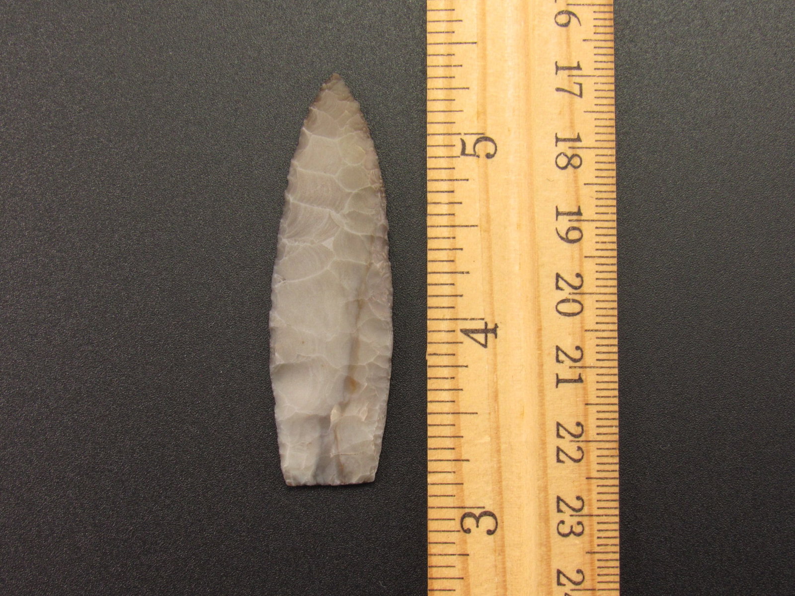 Beautiful Native American Indian Flint Arrowhead (1 of 2)