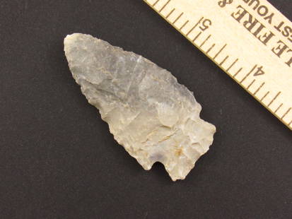 Native American Indian Notched Arrowhead: Nice flint Indian notched arrowhead from an old estate in Indianapolis, Indiana.