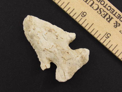 Beautiful Native American Indian Notched Arrowhead: Attractive flint Indian notched arrowhead from an old estate in Indianapolis, Indiana.