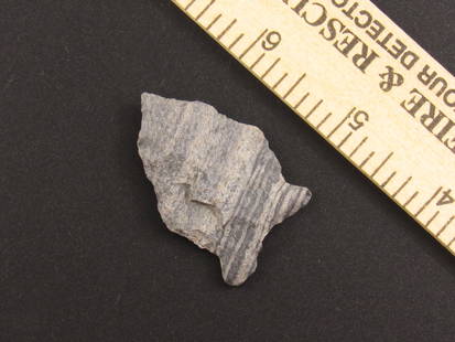 Attractive Native American Indian Arrowhead: Attractive and colorful Indian arrowhead from an old estate in Richmond, Virginia.