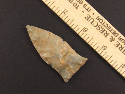 Very Nice Native American Indian Arrowhead: Very Nice Indian arrowhead from an old estate in Richmond, Virginia.