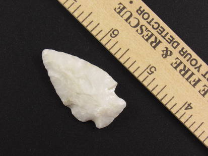 Nice Native American Indian Stone Arrowhead: Nice Indian stone arrowhead from an old estate in Richmond, Virginia.