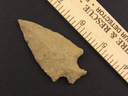 Nice Native American Indian Stemmed Flint Arrowhead: Beautiful Indian flint arrowhead from an old estate in Indianapolis, Indiana.