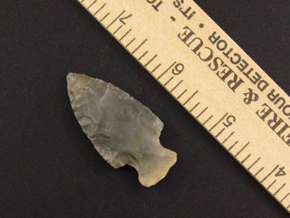 Nice Native American Indian Flint Arrowhead: Very Nice Indian flint arrowhead from an old estate in Indianapolis, Indiana.