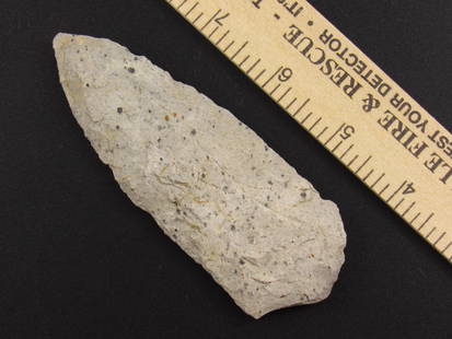 Beautiful Native American Indian Stone Arrowhead or Knife: Very Nice Native American stone arrowhead or knife from an old estate in Richmond, Virginia.