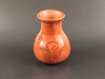Vintage Miniature Native American Pottery: Nice miniature vintage Native American pottery piece from a Kentucky estate collection.