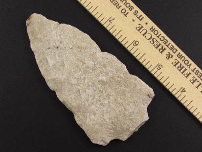 Native American Indian Stone Arrowhead: Nice Native American stone arrowhead from an old estate in Richmond, Virginia.
