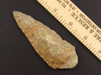 Beautiful Native American Indian Stone Arrowhead: Very Nice and colorful Native American stone arrowhead from an old estate in Richmond, Virginia.