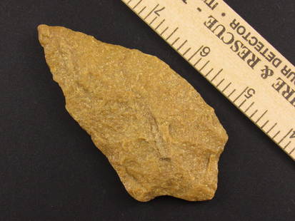 Nice Native American Indian Stone Arrowhead: Nice Native American stone arrowhead from an old estate in Richmond, Virginia.