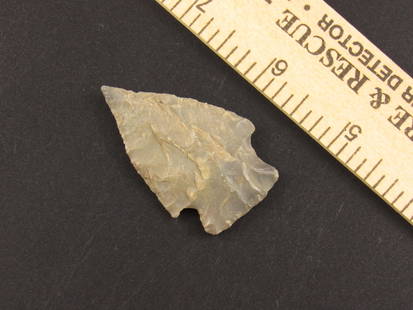 Nice Native American Indian Flint Arrowhead: Nice Indian flint arrowhead from an old estate in Indianapolis, Indiana.