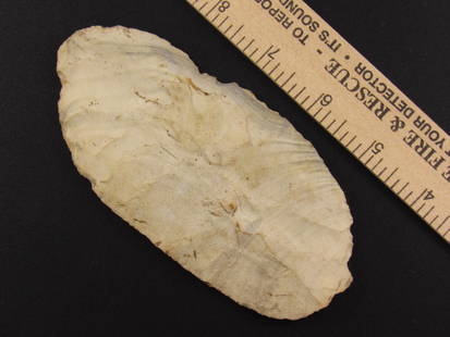 Large Native American Indian Flint Blade: Large Indian flint Blade from an old estate in Indianapolis, Indiana.