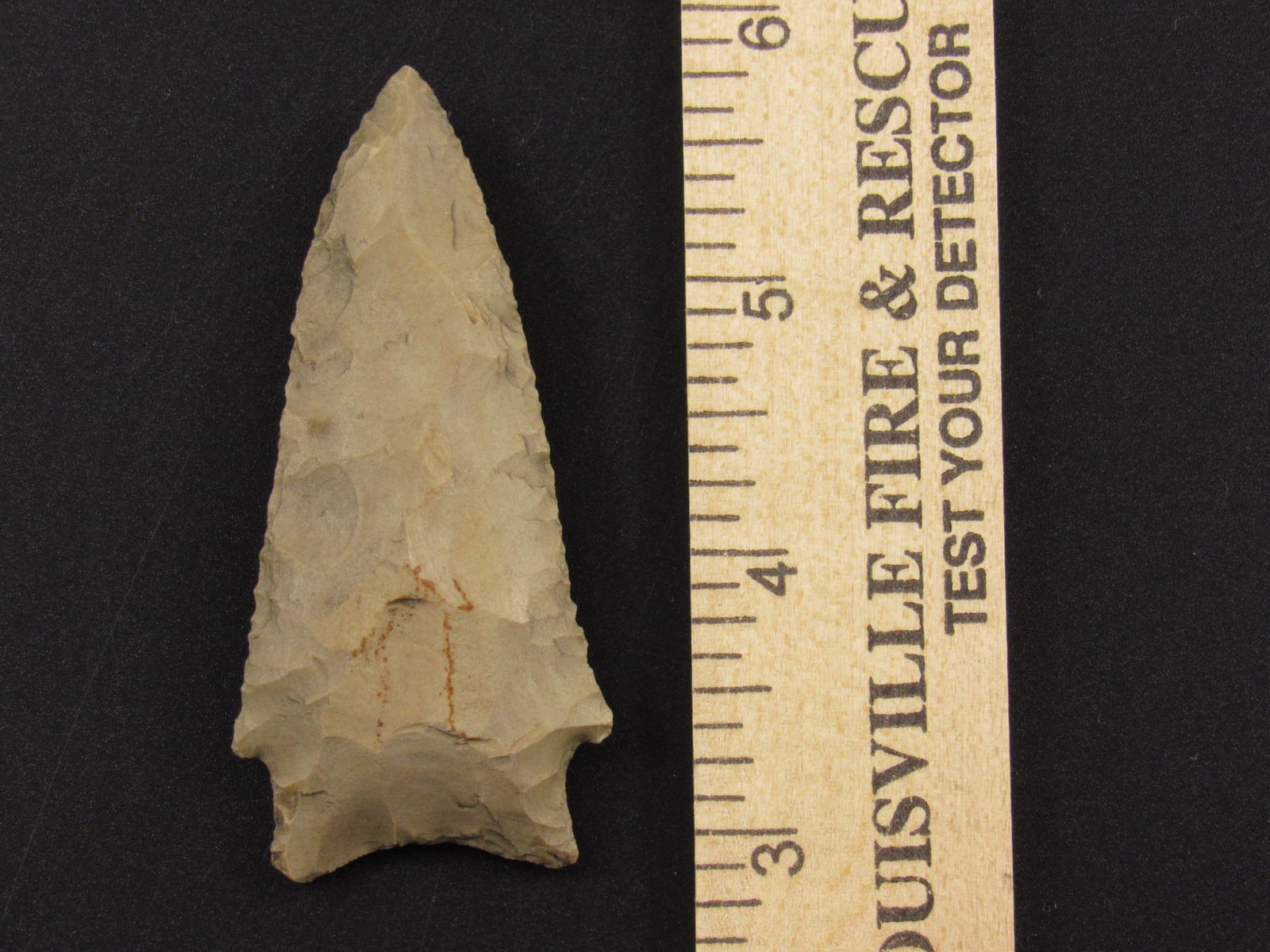 Very Nice Native American Flint Arrowhead (1 of 3)