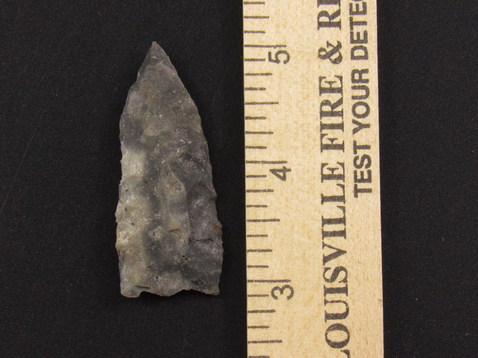 Nice Prehistoric Native American Indian Flint Arrowhead (1 of 3)