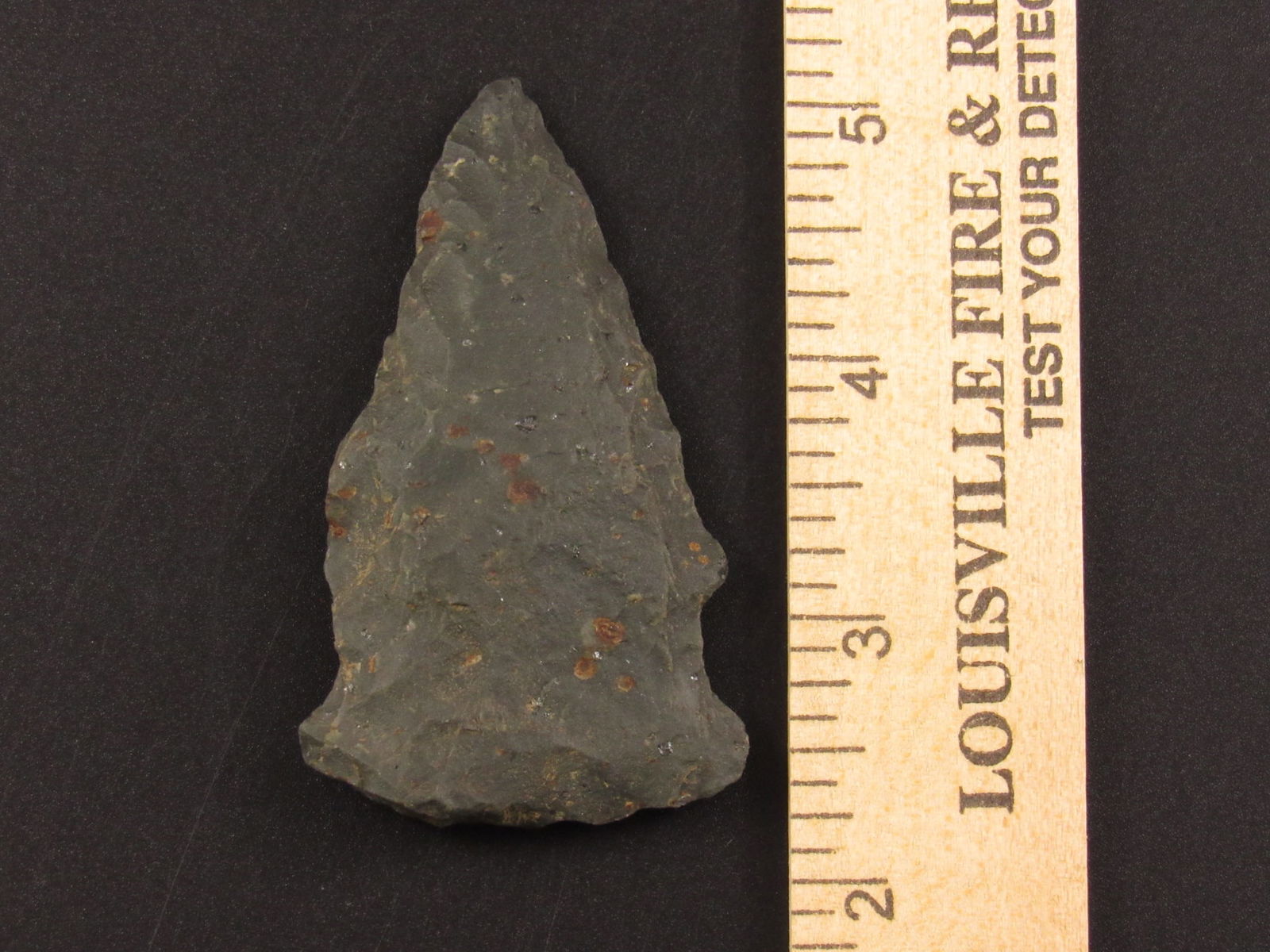 Prehistoric Native American Indian Flint Arrowhead (1 of 3)