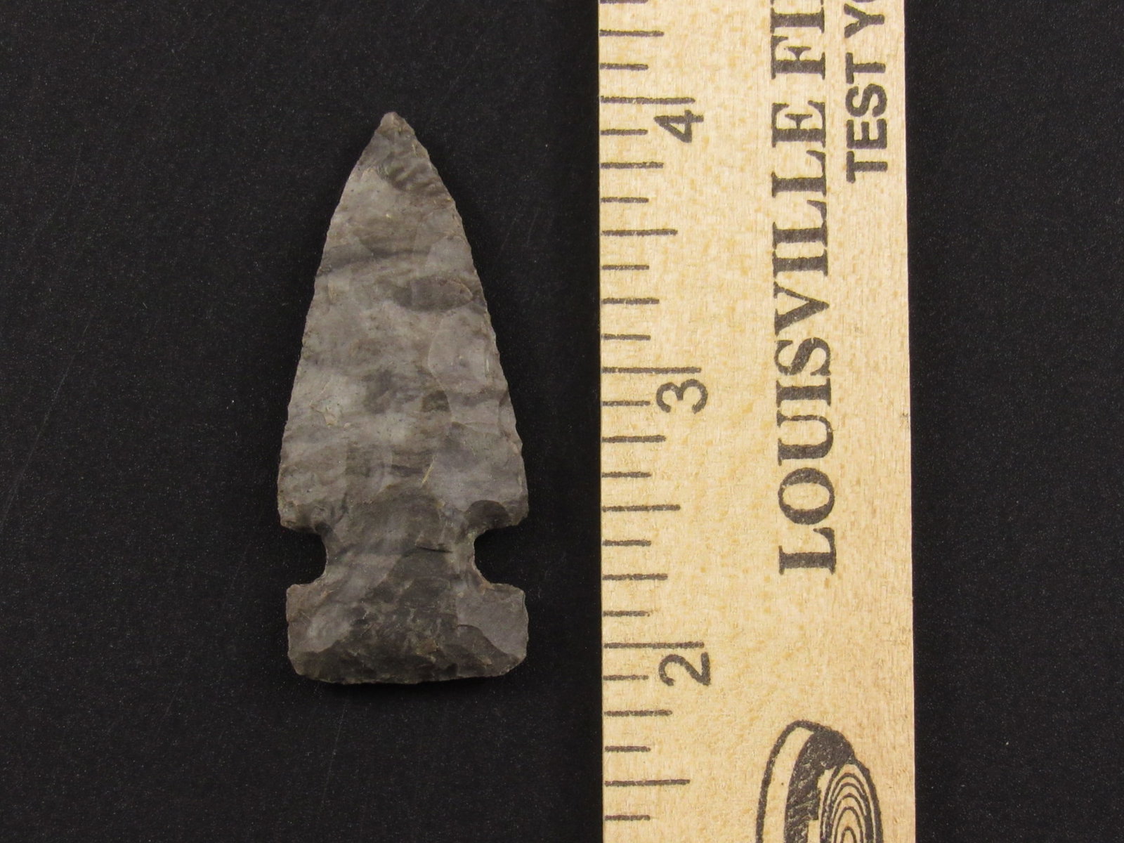 Very Nice Notched Native American Indian Arrowhead (1 of 3)