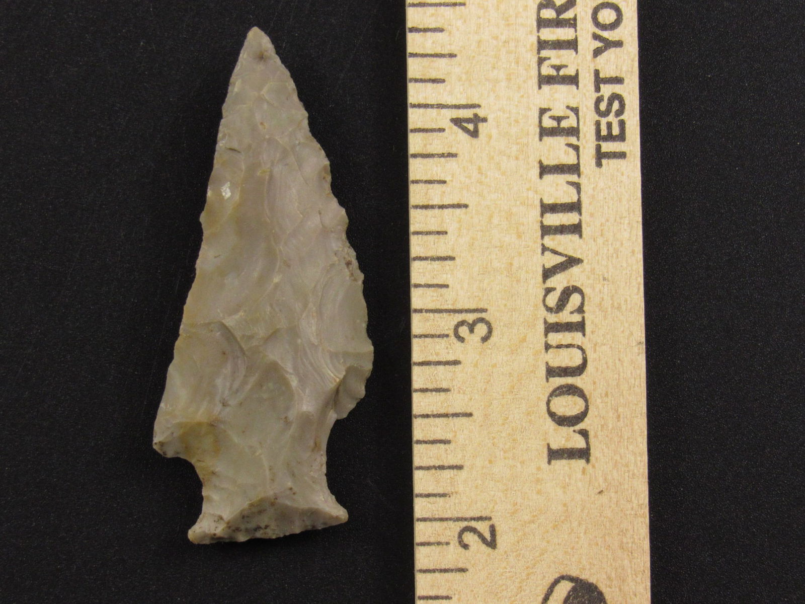 Nice Stemmed Native American Flint Arrowhead (1 of 3)
