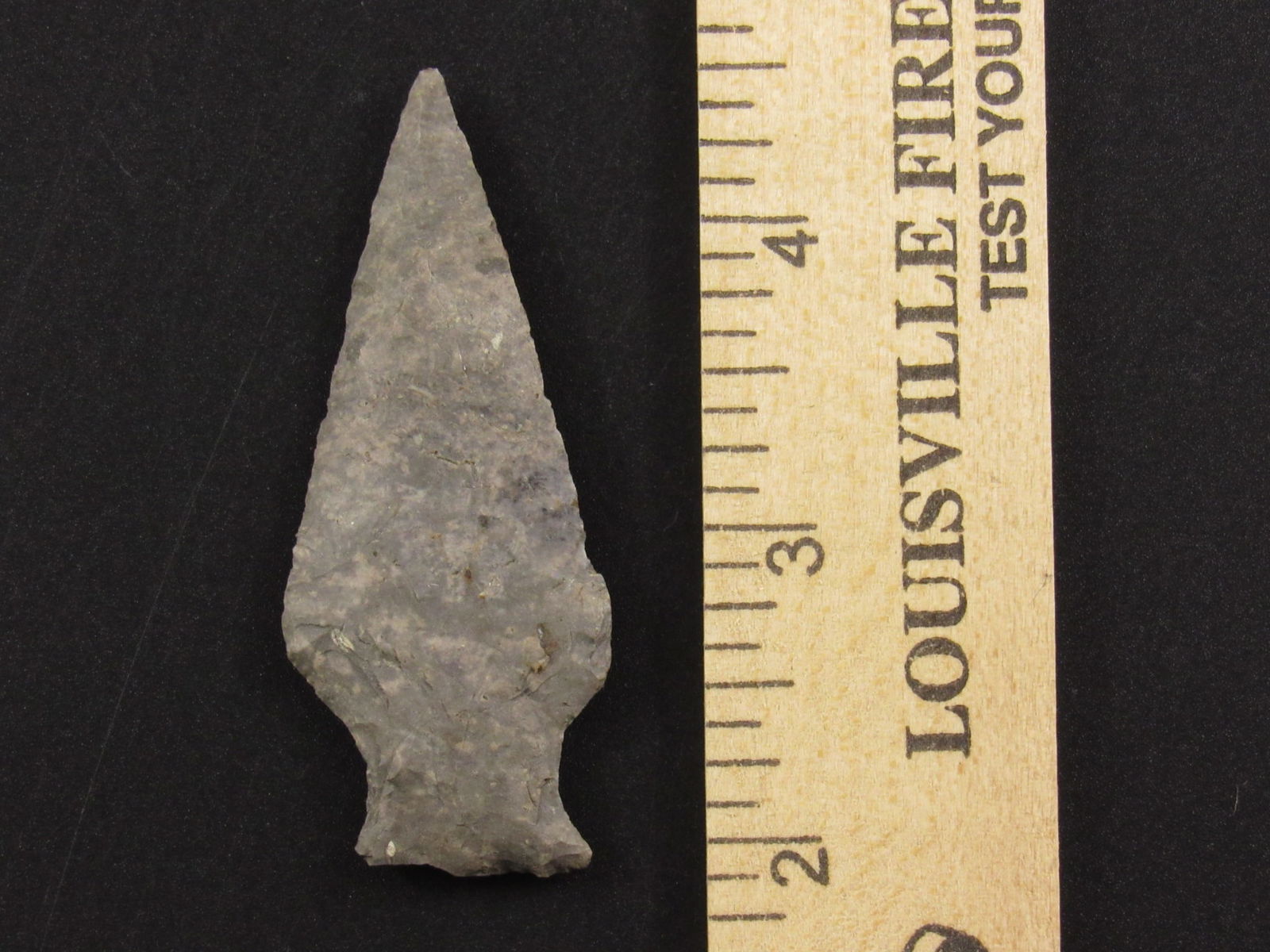 Beautiful Prehistoric Native American Indian Flint Arrowhead (1 of 3)