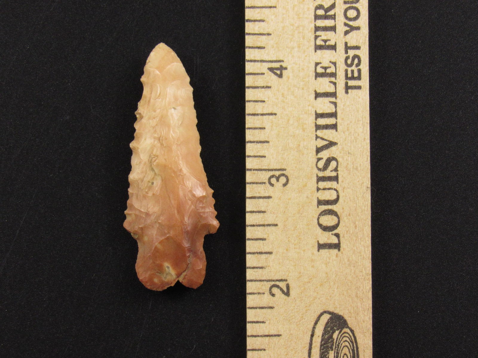 Beautiful Prehistoric Serrated Indian Arrowhead (1 of 3)