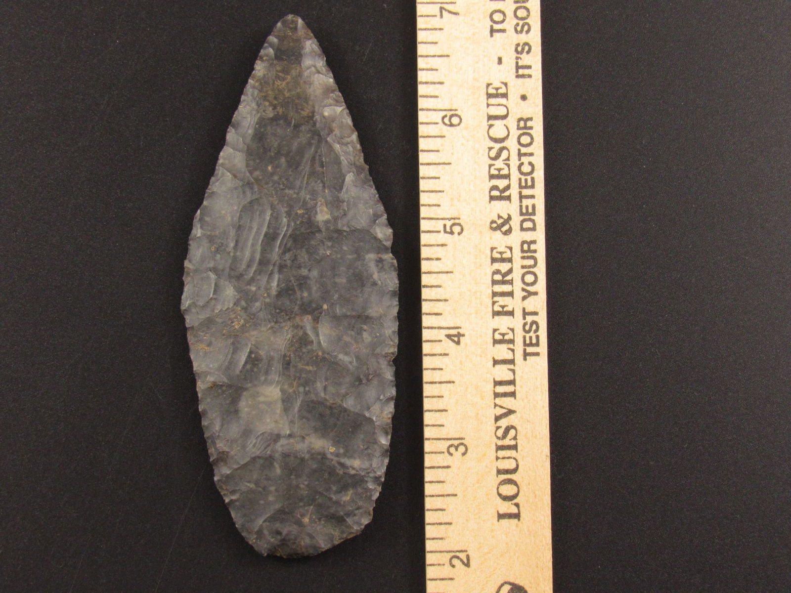 Very Nice Large Prehistoric Indian Knife Blade (1 of 3)