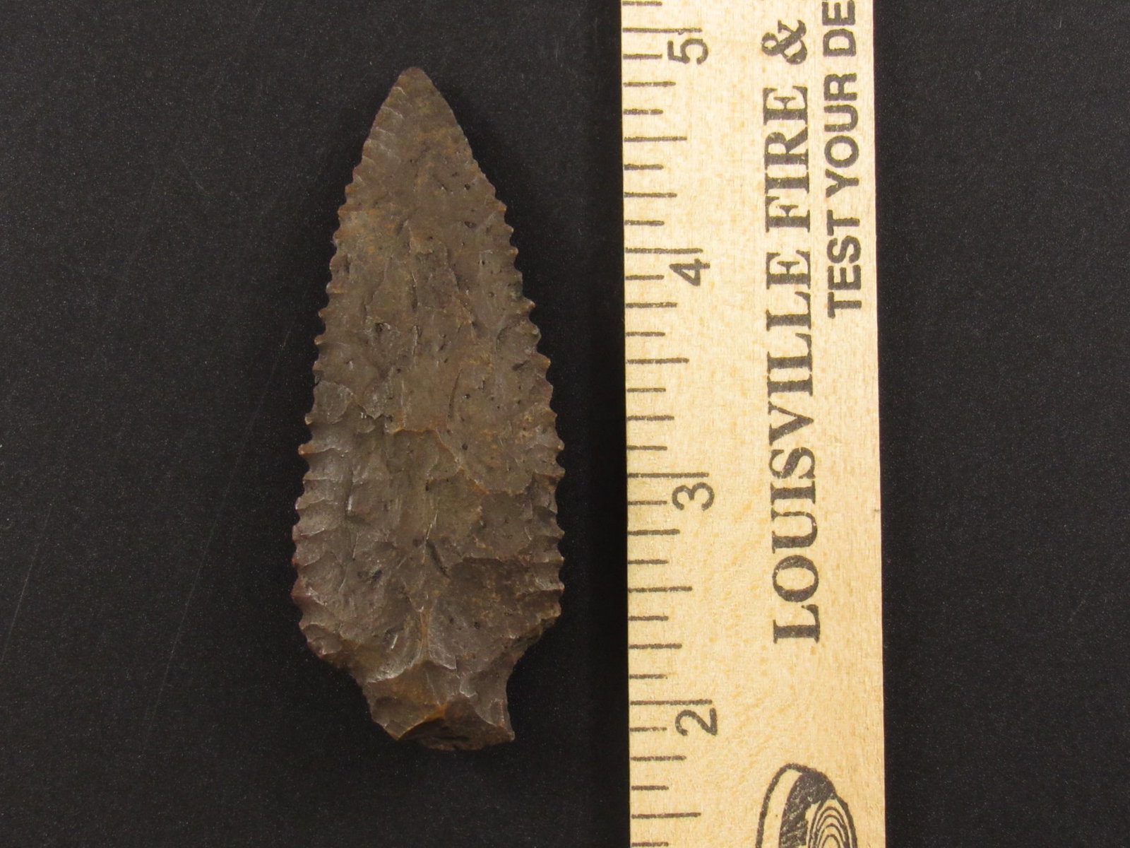 Very Nice Prehistoric Native American Flint Arrowhead (1 of 3)