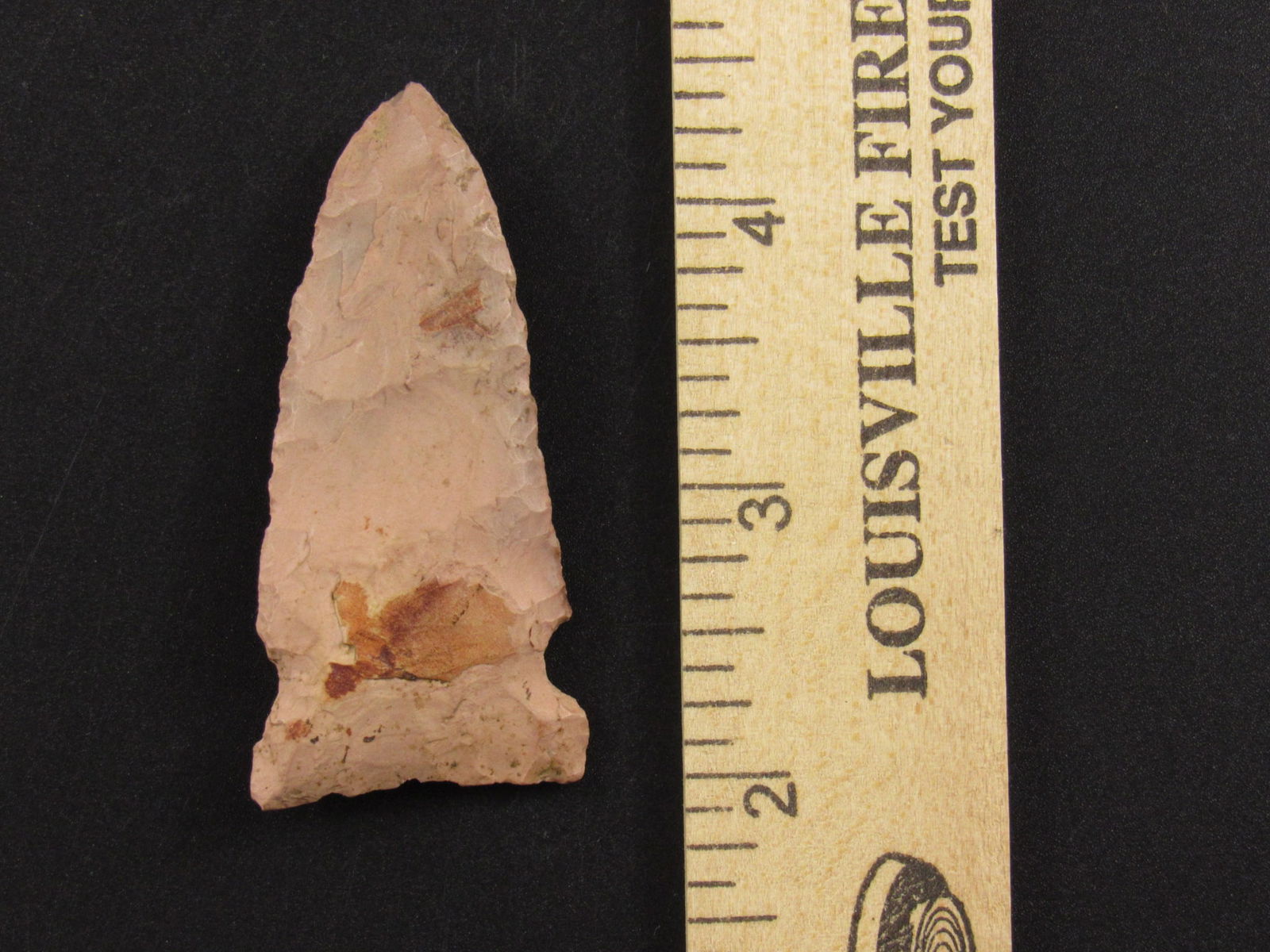 Very Nice Notched Prehistoric Native American Flint Arrowhead (1 of 3)