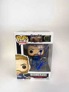 Autograph Signed Suicide Squad Funko Pop: Category: Autograph CollectiblesAutograph Jai Courtney Excellent ConditionDetails are as shown in the photos