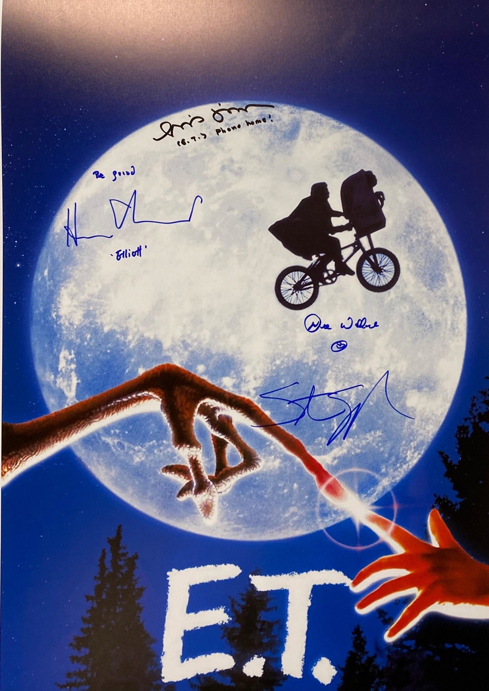 Autographed E.T. Herny Thomas Poster: Category: Autographed CollectiblesAutographed By: Henry Thomas, Dee Wallace, Steven Spielberg, Merritt ButrickSize : 24'' x 16''Excellent Condition
