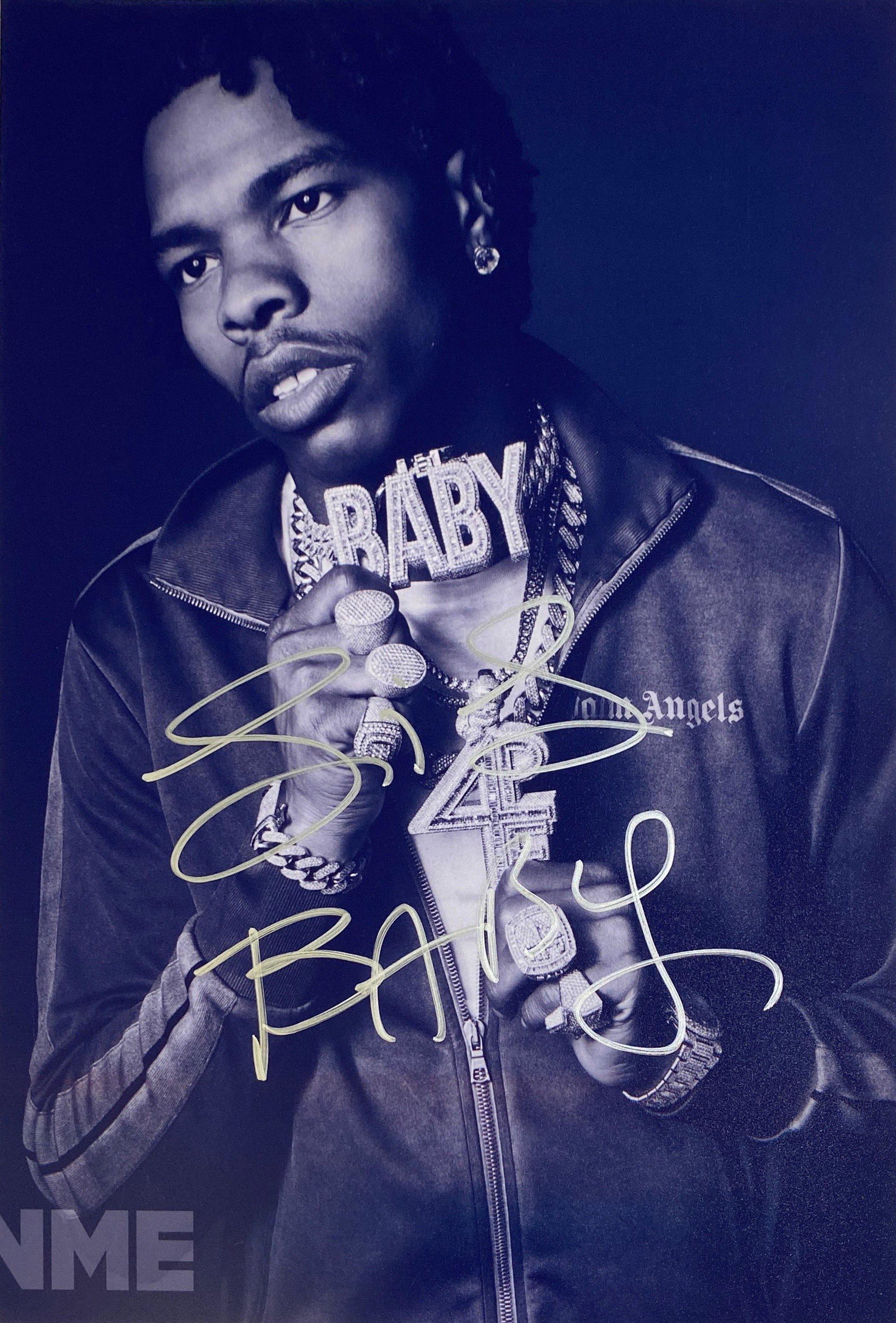 Autograph Signed Lil Baby Photo: Category: Autograph CollectiblesSize: 8 x 10'Autograph: Lil Baby Excellent ConditionDetails are as shown in the photos