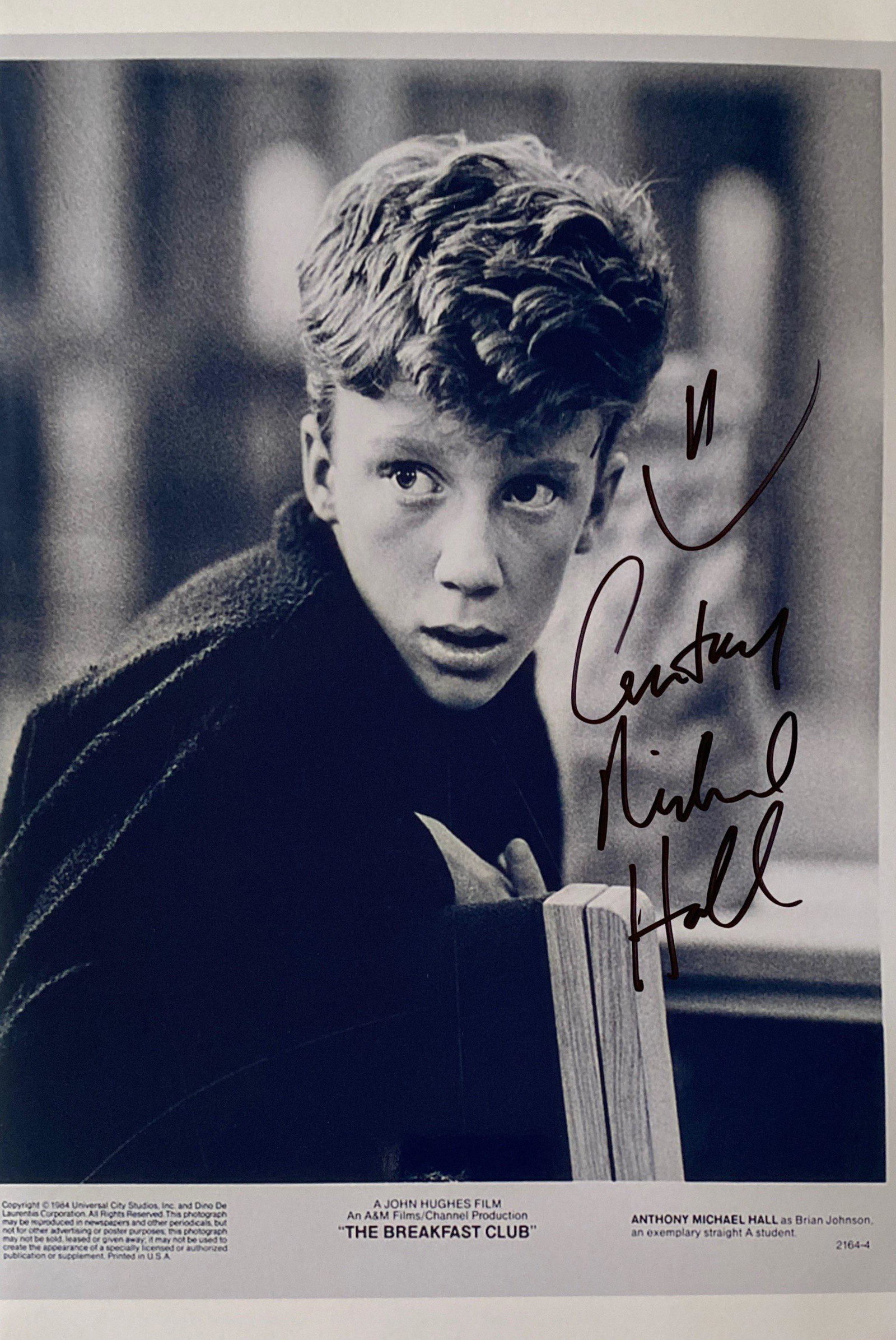 Autograph Signed Breakfast Club Photo: Category: Autograph CollectiblesSize: 8 x 10'Autograph: Anthony Michael Hall Excellent ConditionDetails are as shown in the photos