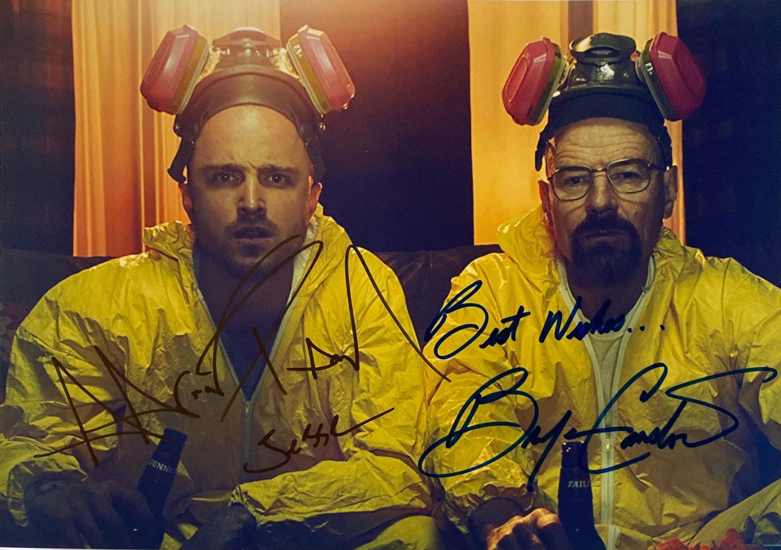 Autograph Signed Breaking Bad Photo: Category: Autograph CollectiblesSize: 8 x 10'Autograph: Aaron Paul, Bryan Cranston Excellent ConditionDetails are as shown in the photos