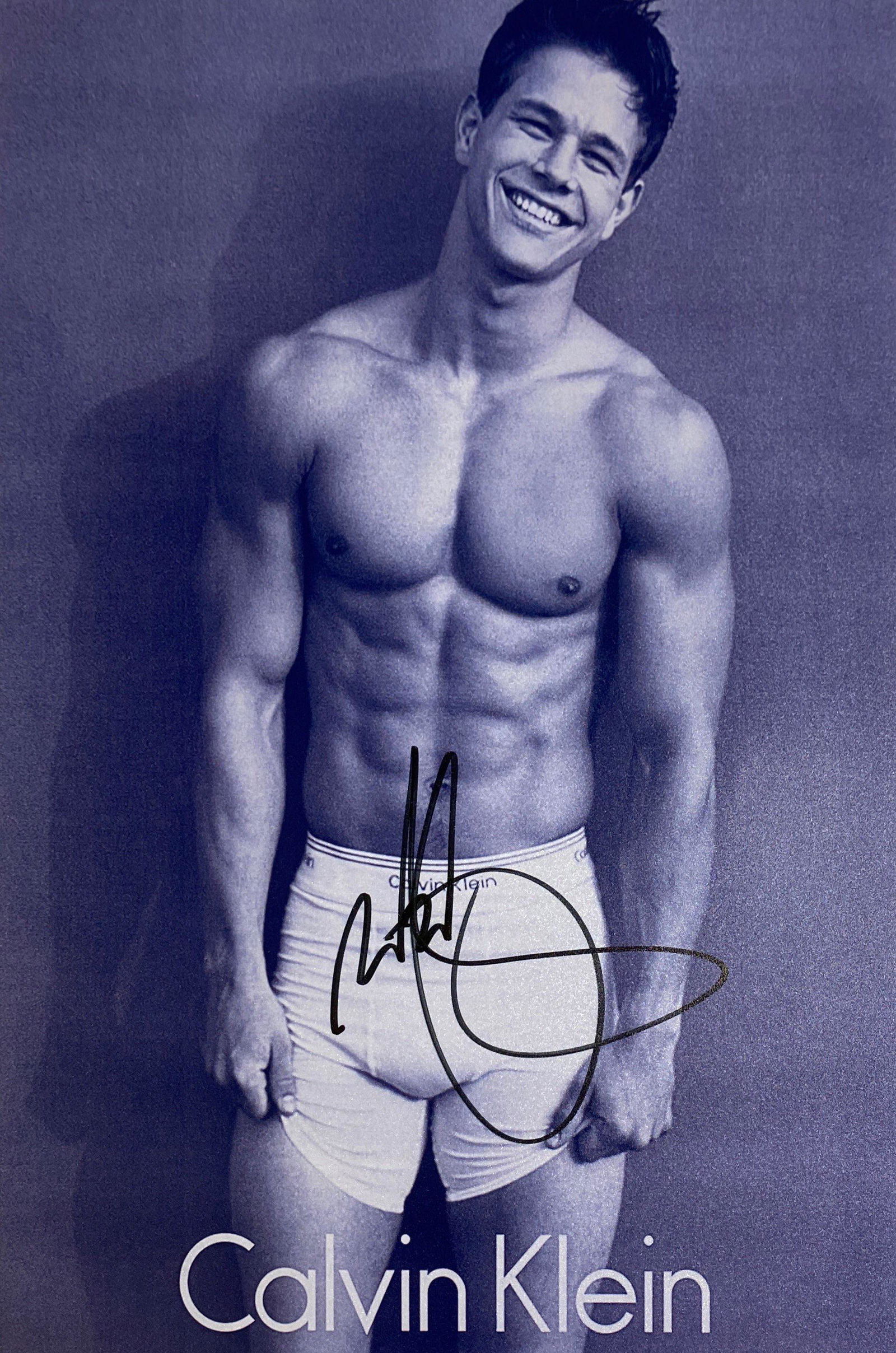Autograph Signed  Mark Wahlberg Photo (1 of 1)