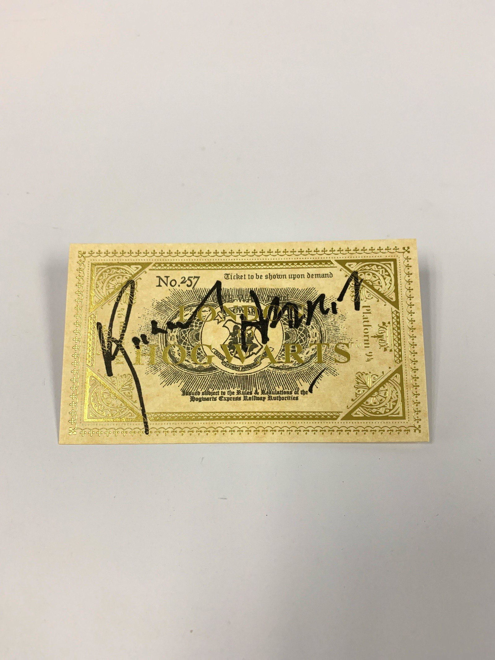 Autograph Harry Potter Train Ticket: Category: Autograph CollectiblesAutograph By: Richard HarrisExecellent Condition and Certified. We offer combined shipping and ship worldwide.Please read terms and condition regarding to postage fee, 
