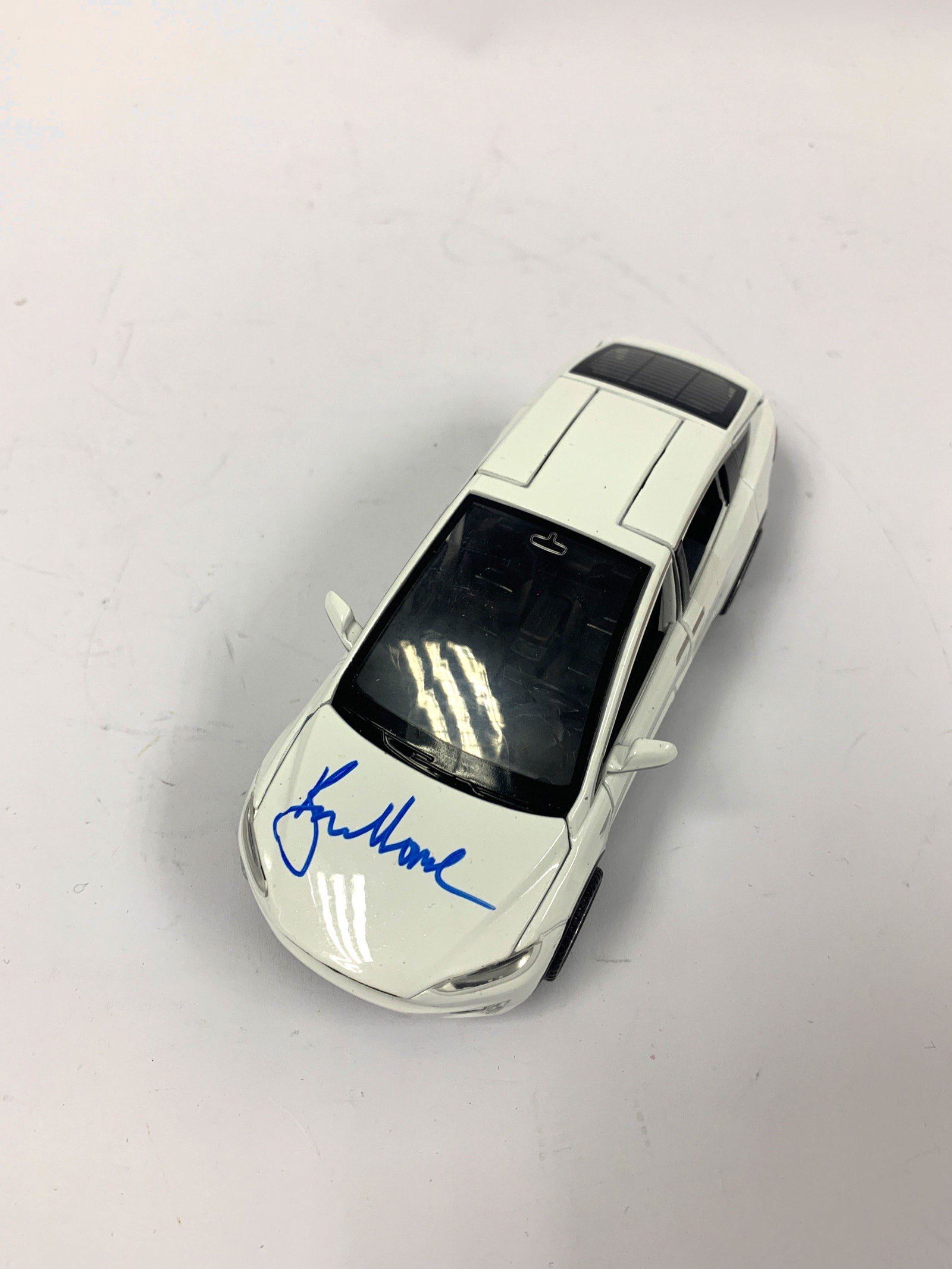 Autograph Signed Roger Moore Toy Car (1 of 1)