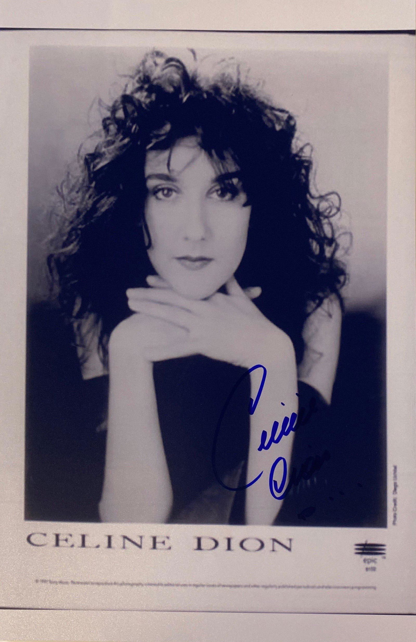 Autograph Signed Celine Dion Photo (1 of 1)
