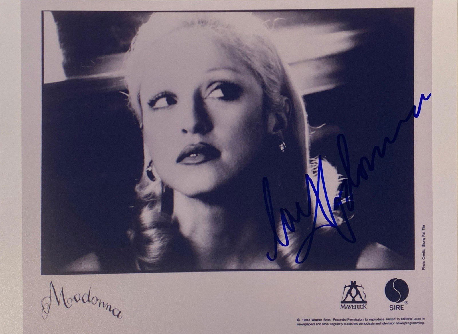 Autograph Signed Madonna Photo (1 of 1)