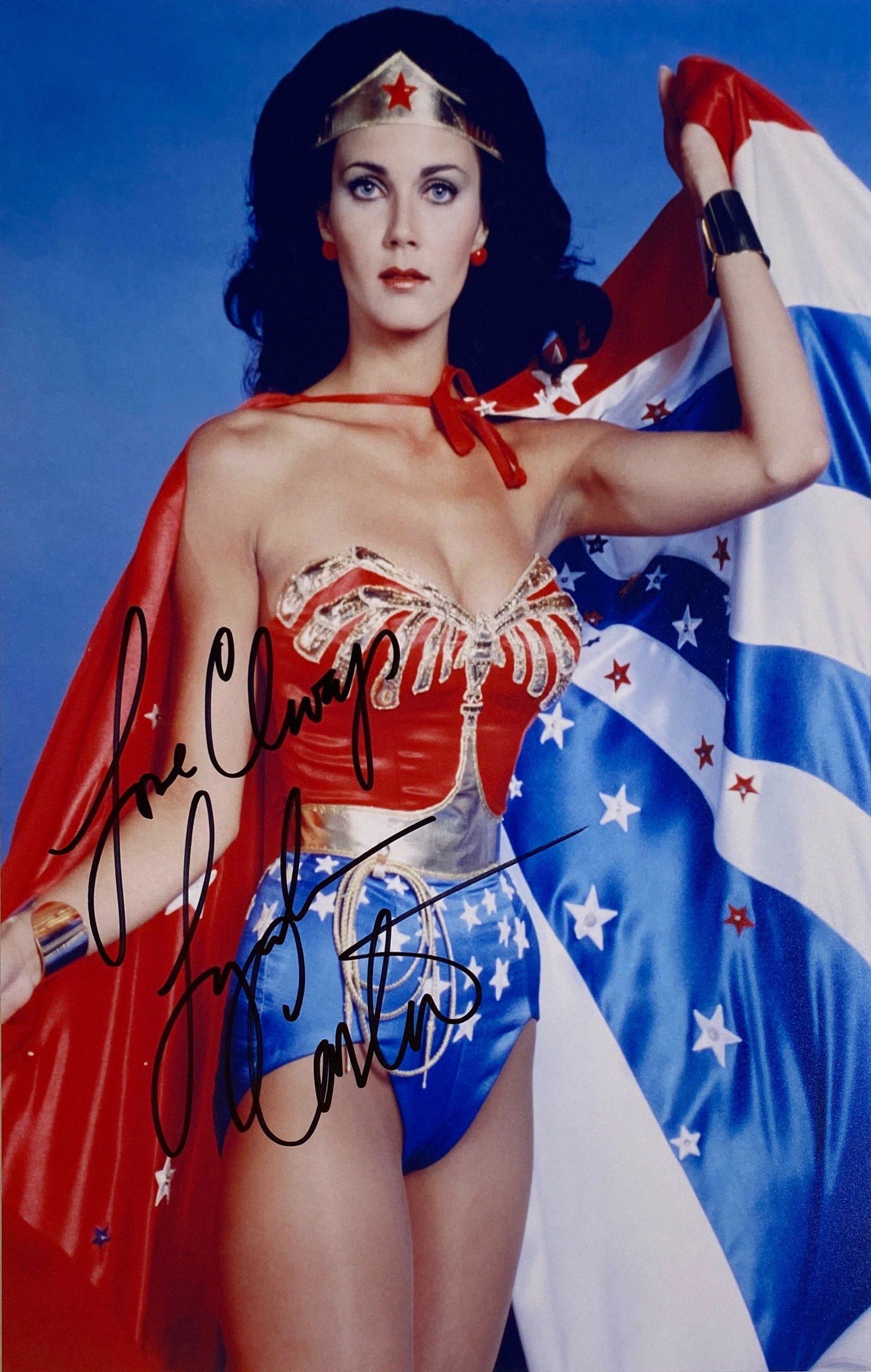 Autograph Signed  Wonder Woman Photo (1 of 1)
