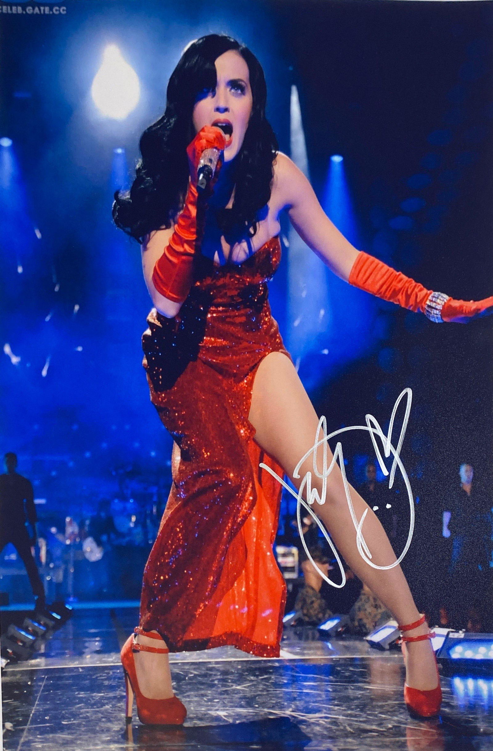 Autograph Signed  Katy Perry Photo (1 of 1)