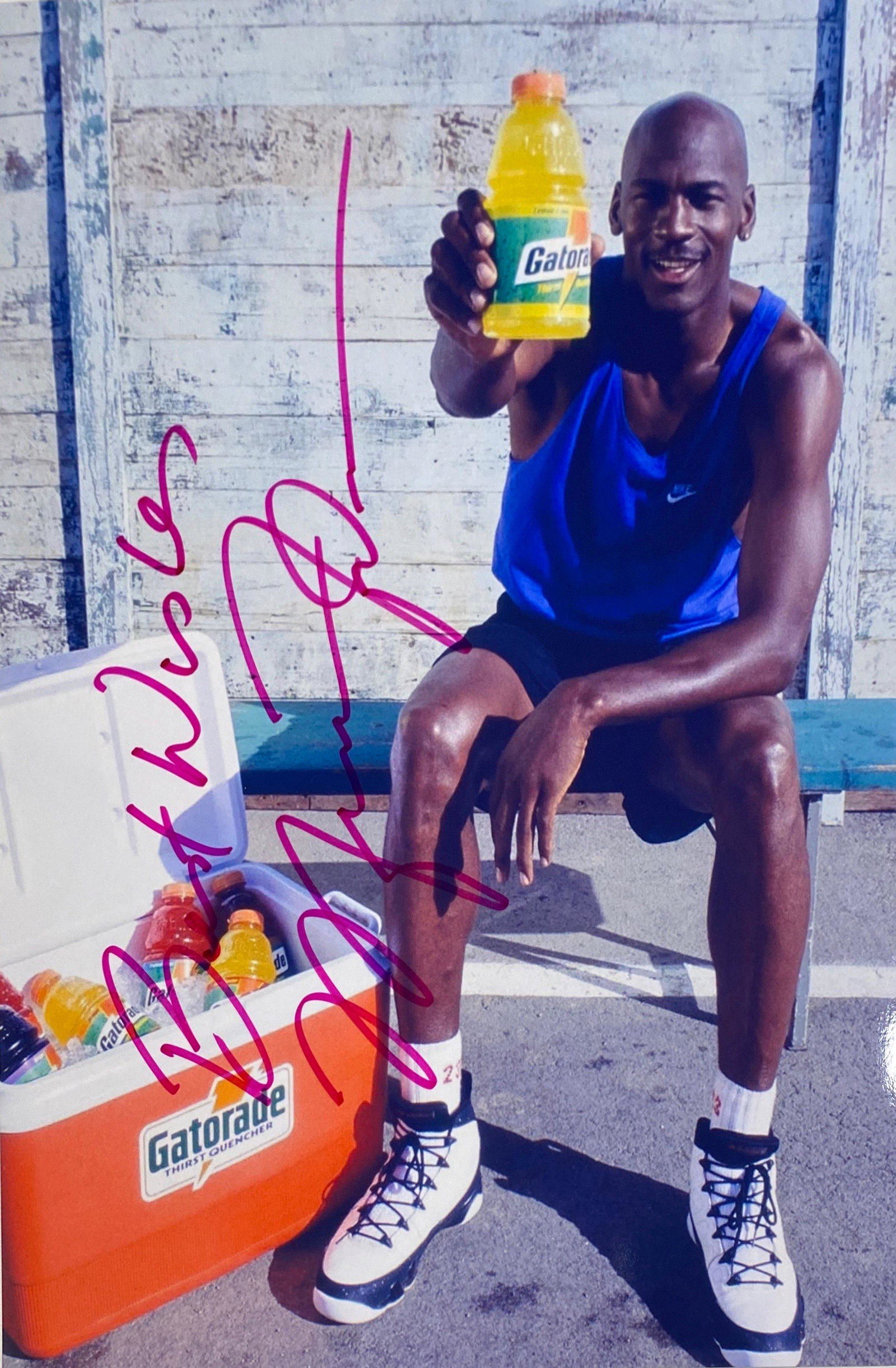 Autograph Signed Michael Jordan Photo (1 of 1)